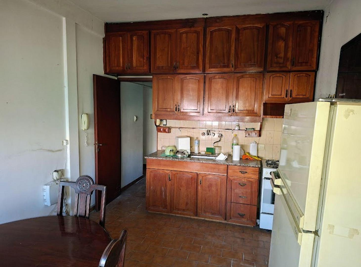 Foto de CASA EN VENTA EN TEMPERLEY CON FONDO Y 2 LOCALES, imagen 5