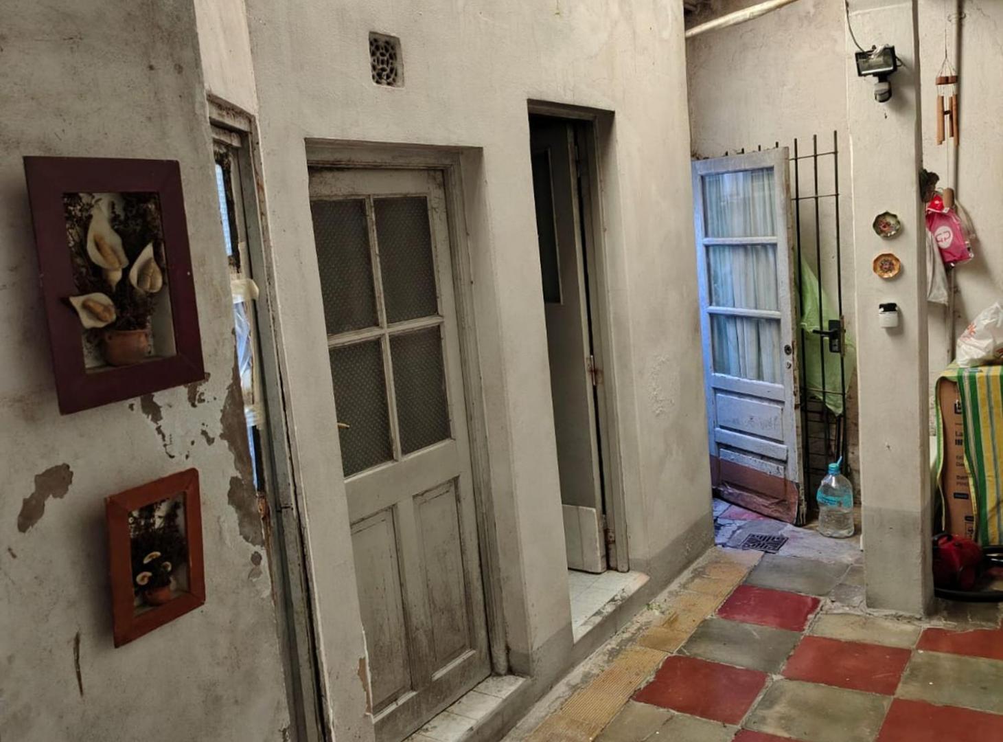 Foto de CASA EN VTA AVELLANEDA- OPORT- EXC UBIC- A REFACC, imagen 3