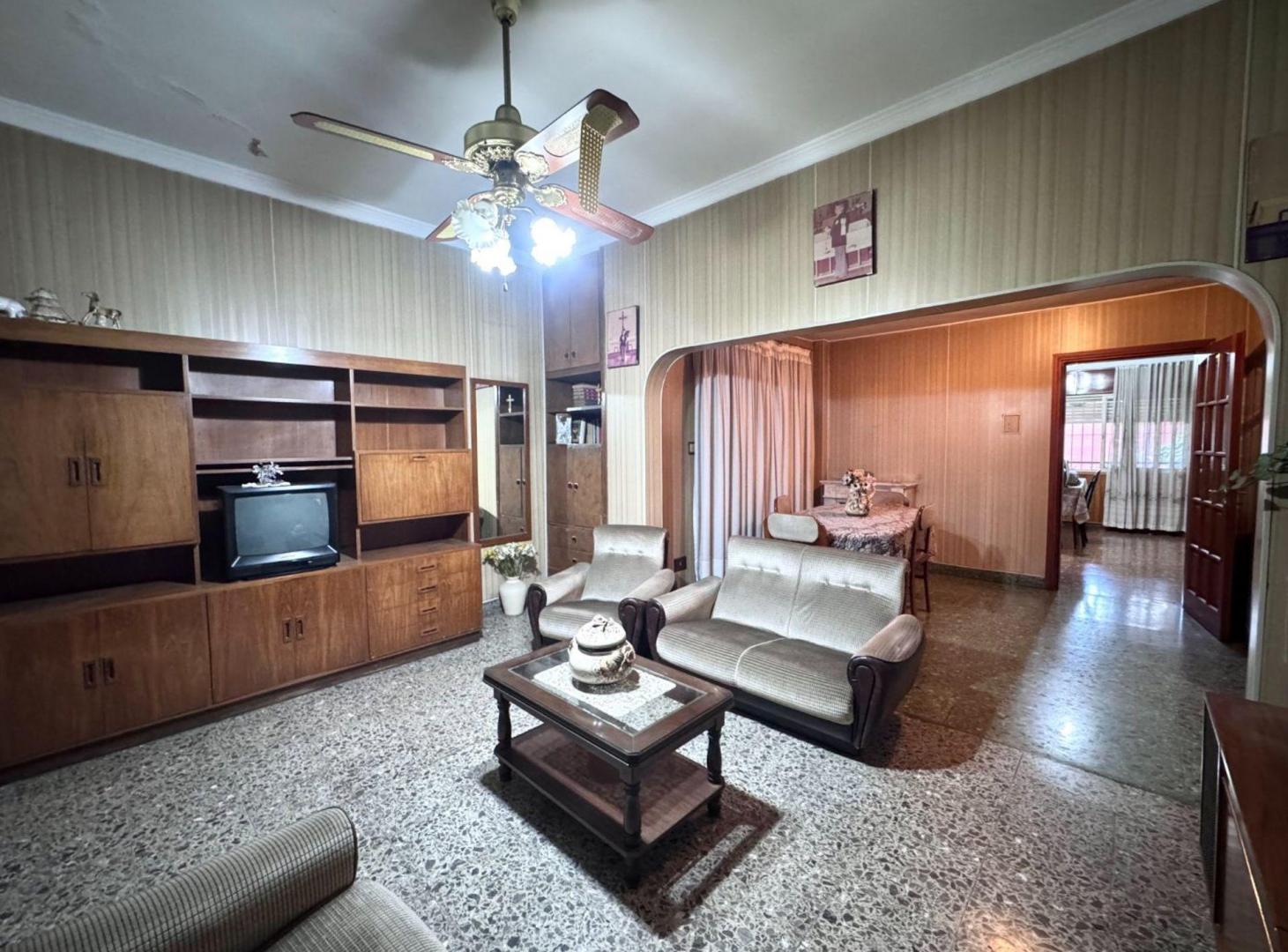 Foto de VENTA CASA 5 AMB COCHERA JARDIN VILLA TESEI, imagen 1
