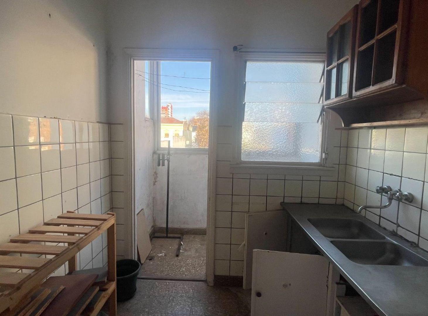 Foto de DEPARTAMENTO EN VENTA 2 AMB EN CENTRO SAN ISIDRO, imagen 5