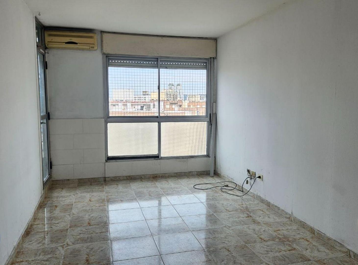 Foto de VENTA 2 amb La Boca piso alto Balcón Luminoso, imagen 4