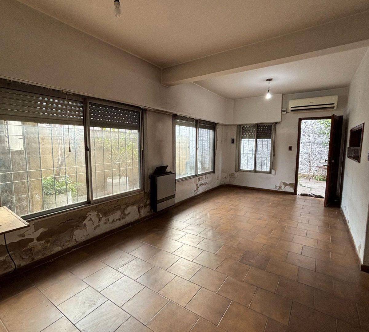 Foto de VENTA PH 4 AMBIENTES CON COCHERA QUILMES, imagen 3