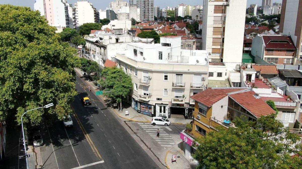 Foto de Casa edificio en block 20 u venta Pque Chacabuco, imagen 3