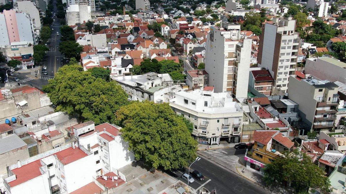 Foto de Edificio casa en block 20 u venta Pque Chacabuco, imagen 1
