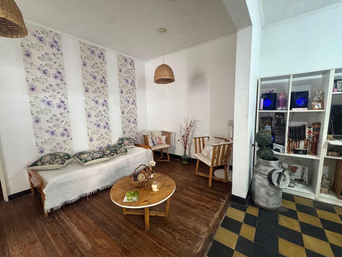 Foto de VENTA PH 3 AMBIENTES LUMINOSO CON PATIO EN LINIERS, imagen 2