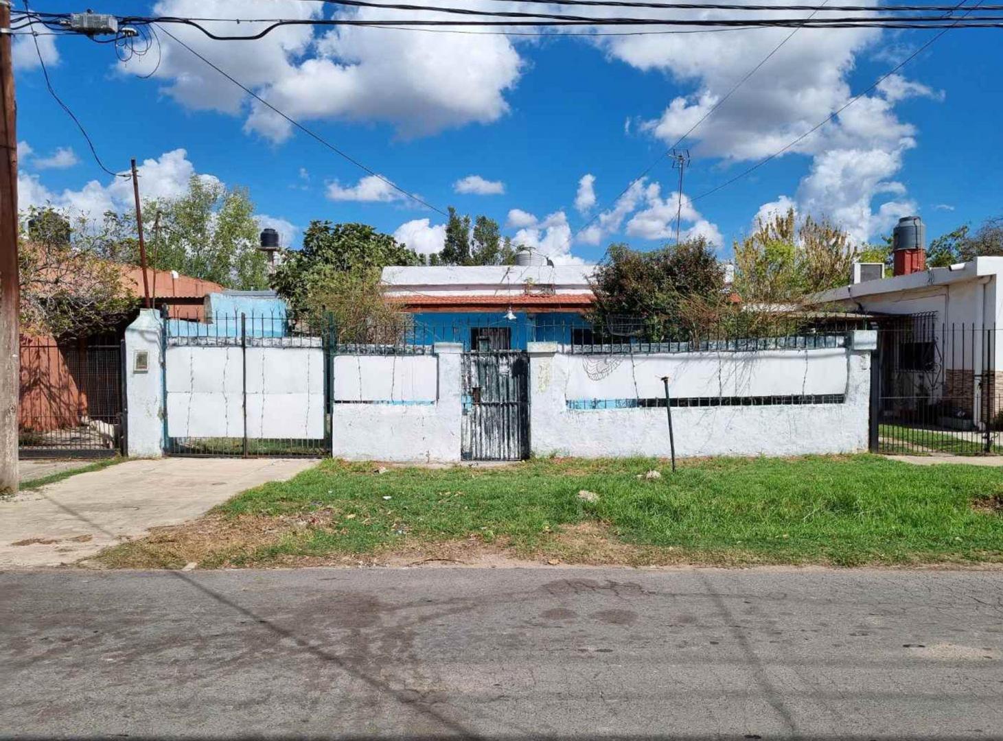 Foto de Casa 3 amb Venta Pilar con Jardín a Refaccionar, imagen 3