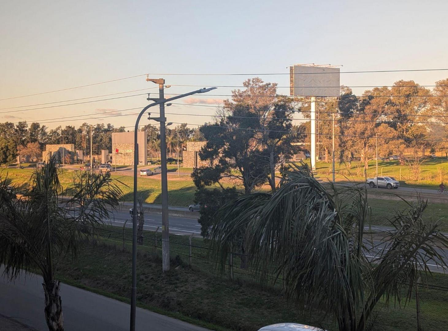 Foto de VENTA OFICINA EN OFFICE GARDEN, FRENTE AUTOPISTA, imagen 4