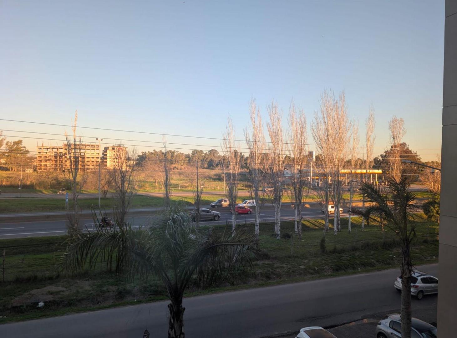 Foto de VENTA OFICINA EN OFFICE GARDEN, FRENTE AUTOPISTA, imagen 2