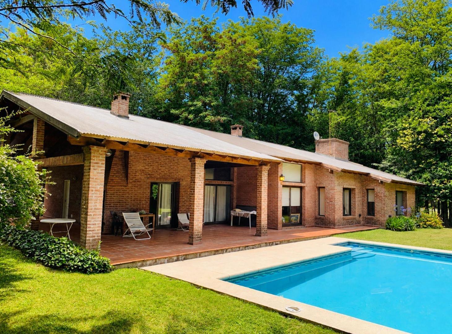 Foto de Venta Casa 4 amb Pileta Club de Campo La Martona, imagen 3