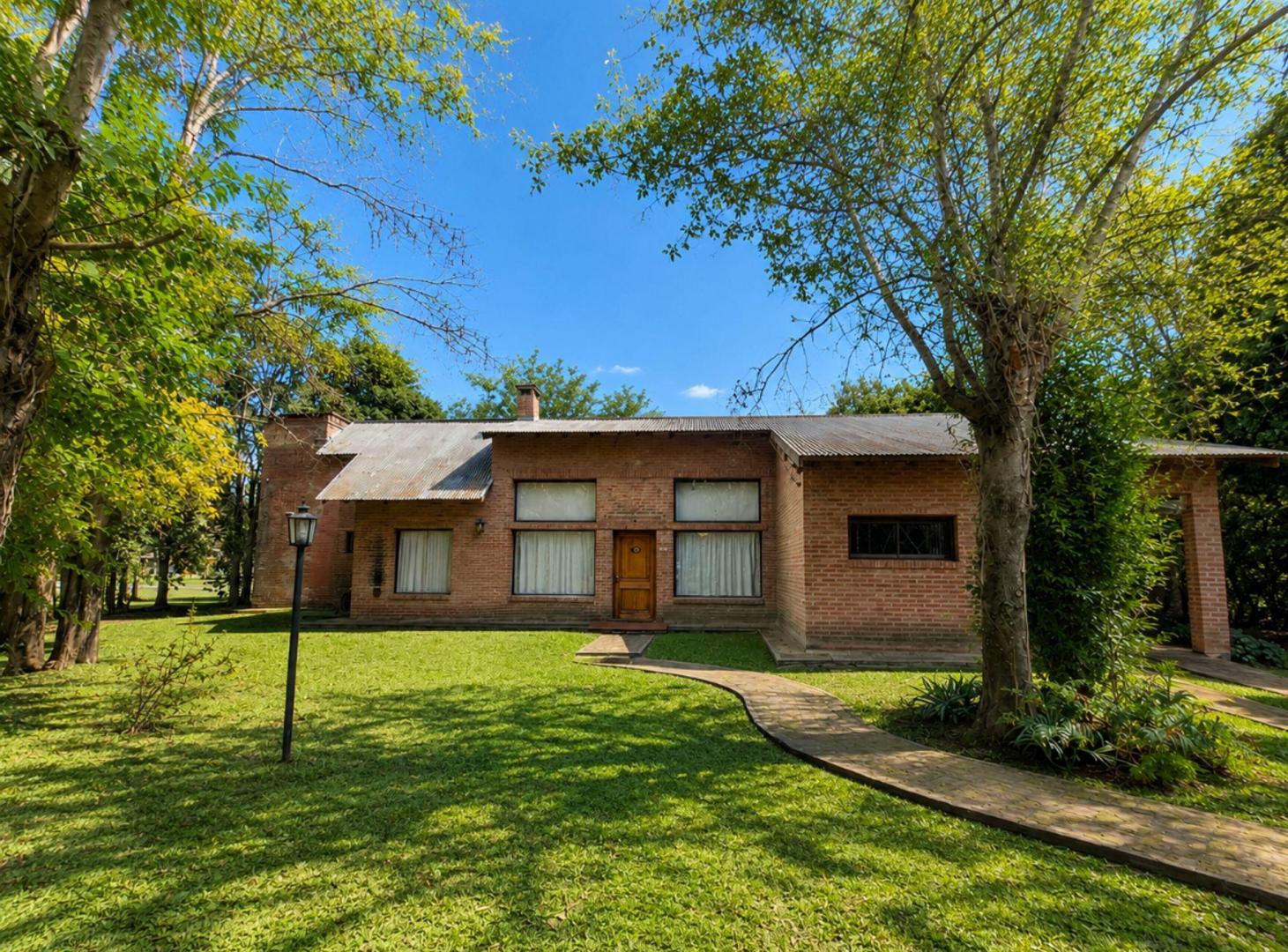 Foto de Venta Casa 4 amb Pileta Club de Campo La Martona, imagen 2