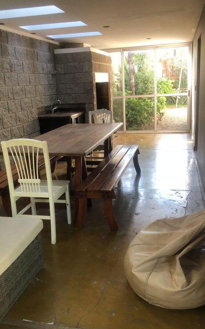 Foto de CASA 4 ambientes Venta Parque Leloir Pileta 900 ms, imagen 1