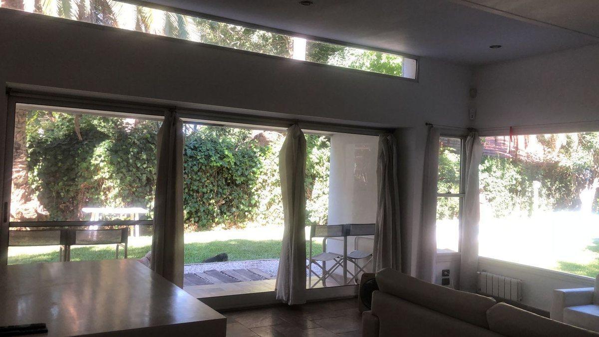 Foto de CASA 4 ambientes Venta Parque Leloir Pileta 900 ms, imagen 2