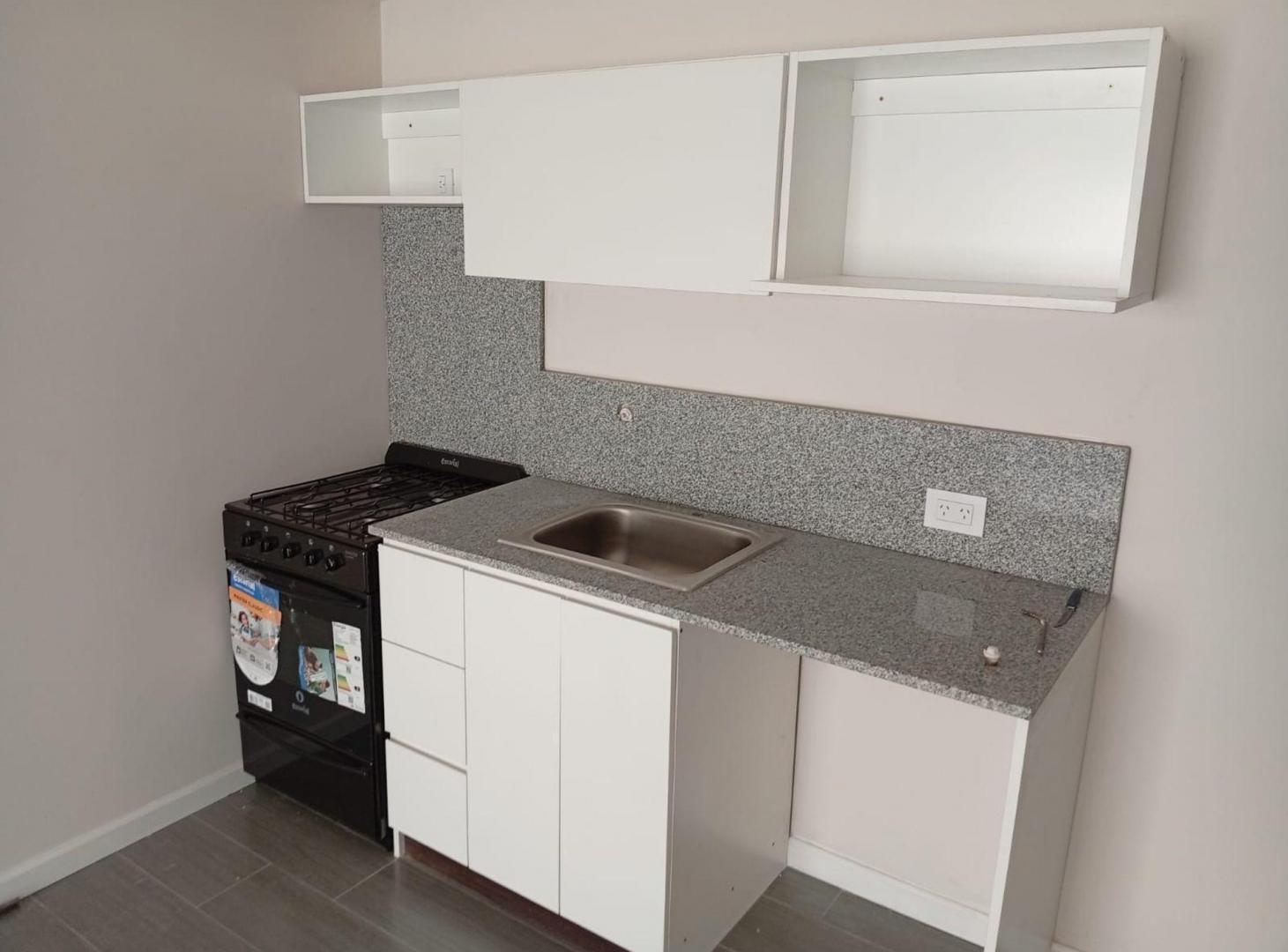 Foto de VENTA 3 AMBIENTES AL FRENTE A ESTRENAR SEMIPISO, imagen 3