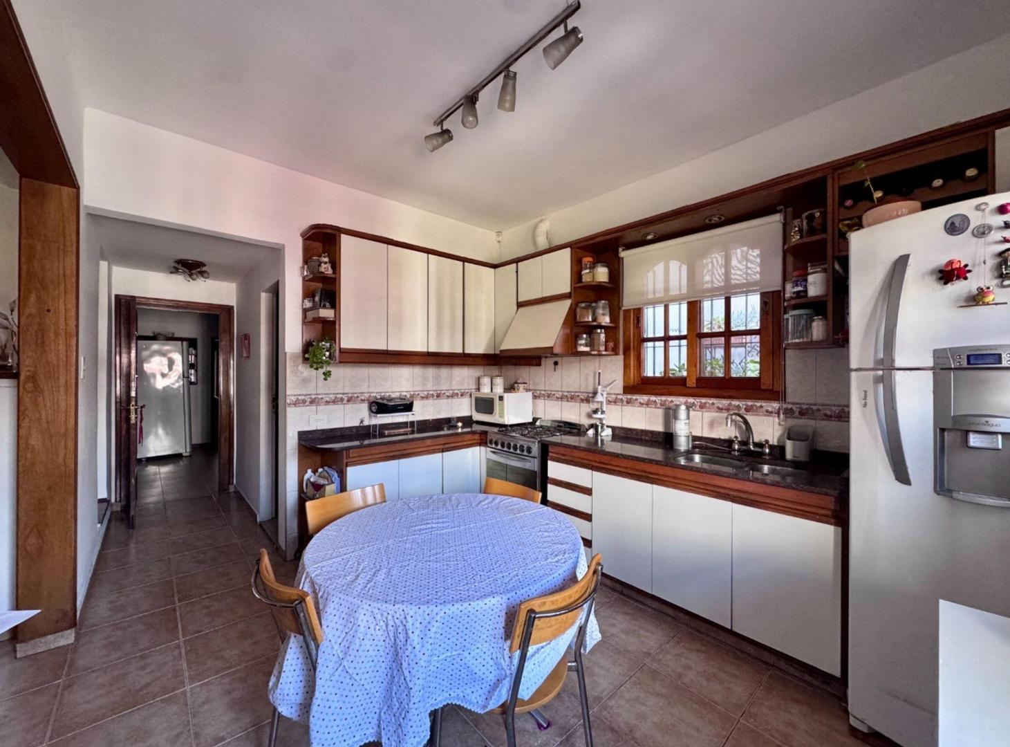 Foto de VENTA CASA 7 AMB JARDÍN PILETA QUINCHO SARANDÍ, imagen 5