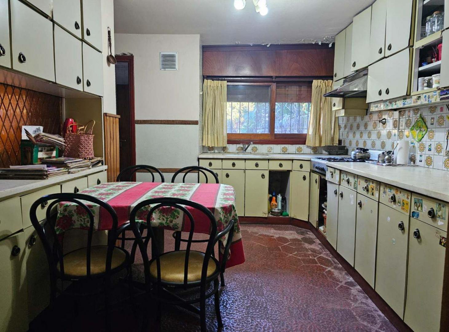 Foto de VENTA CASA 5 AMB DOBLE FRENTE HURLINGHAM PARQUE, imagen 3