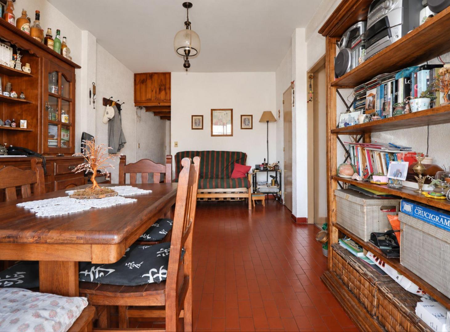 Foto de VENTA DEPARTAMENTO 3 AMBIENTES MONTE CASTRO BALCON, imagen 5