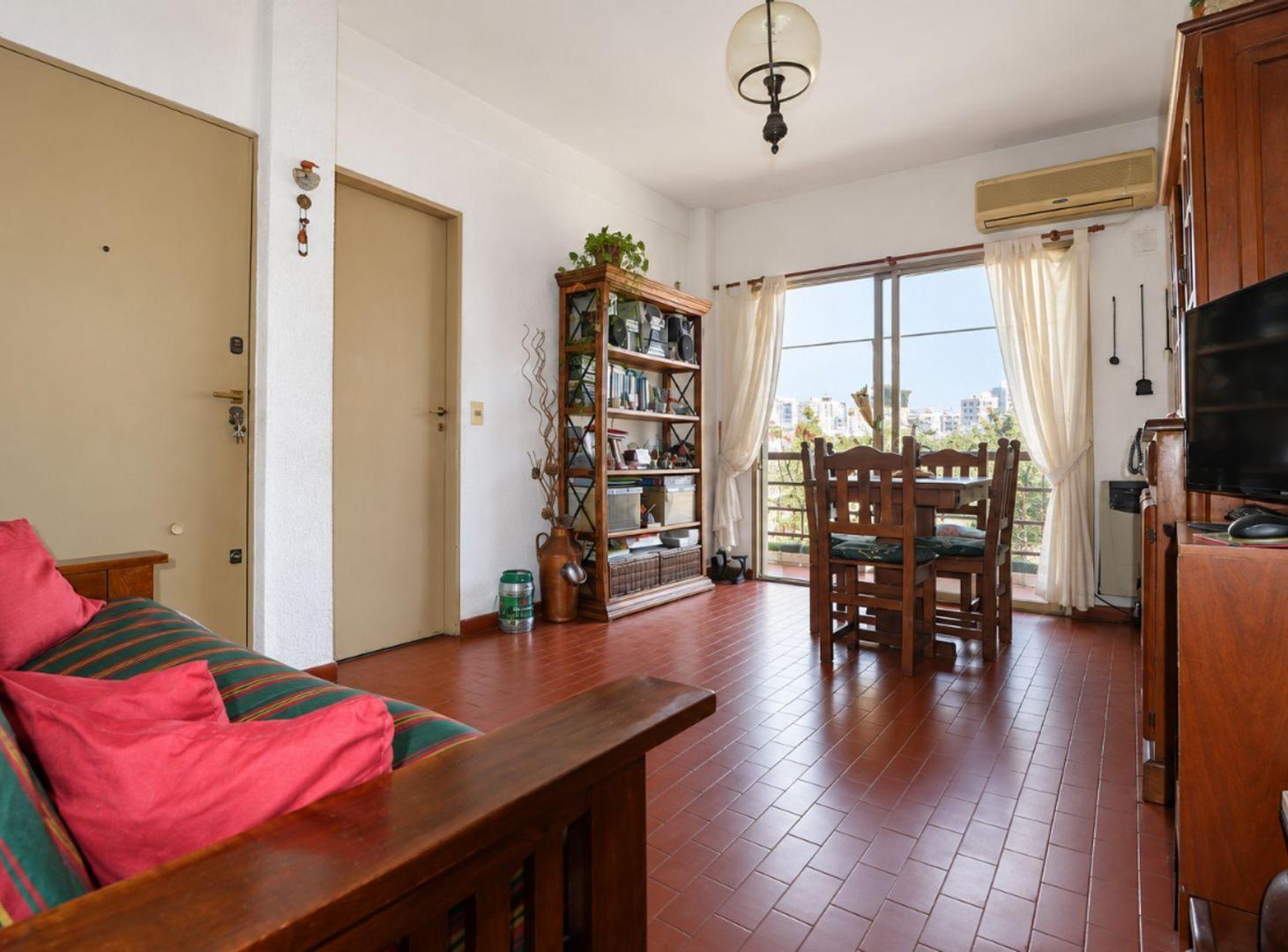Foto de VENTA DEPARTAMENTO 3 AMBIENTES MONTE CASTRO BALCON, imagen 3