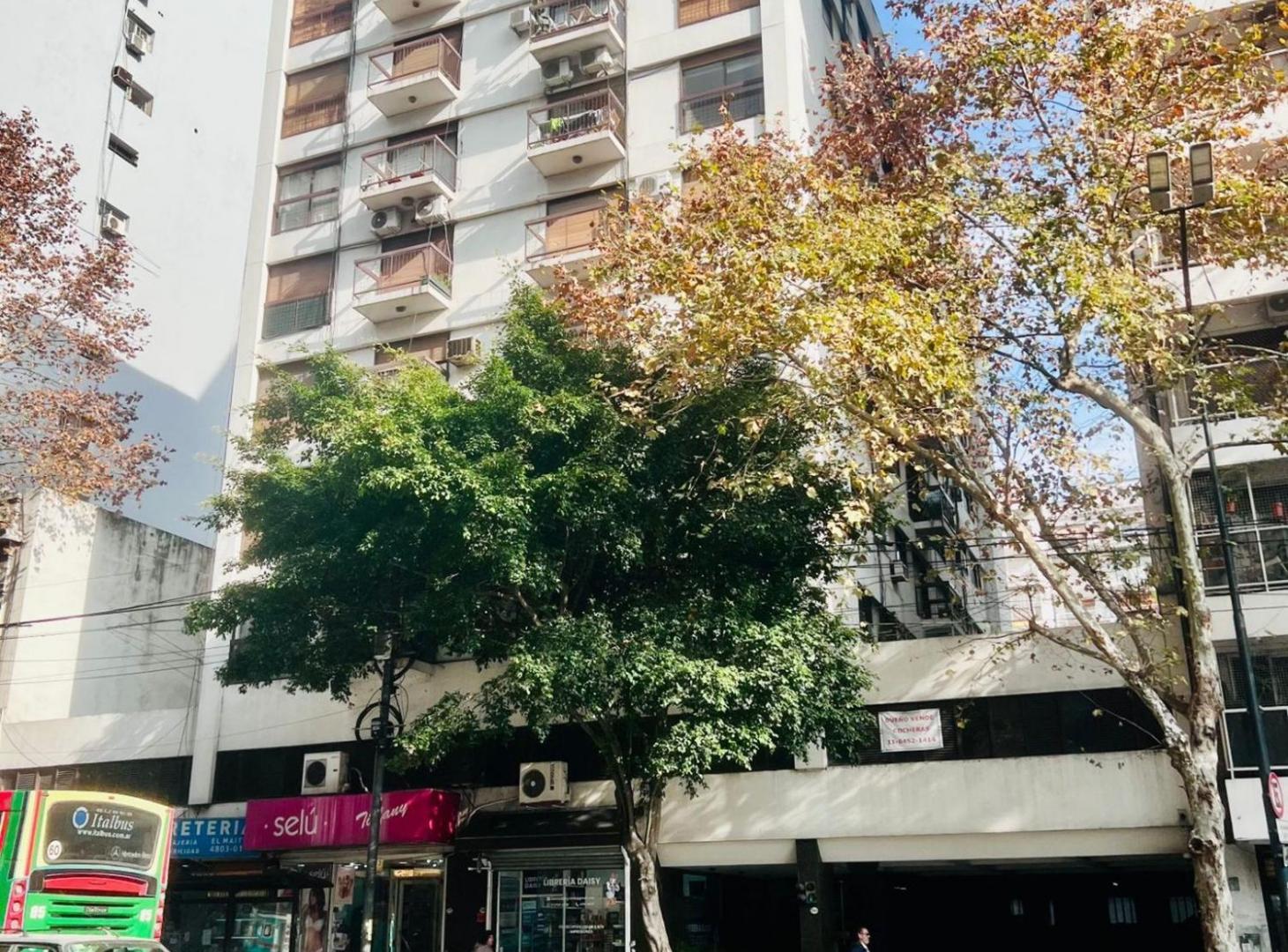Foto de Venta Cochera Fija Cubierta Recoleta, imagen 1