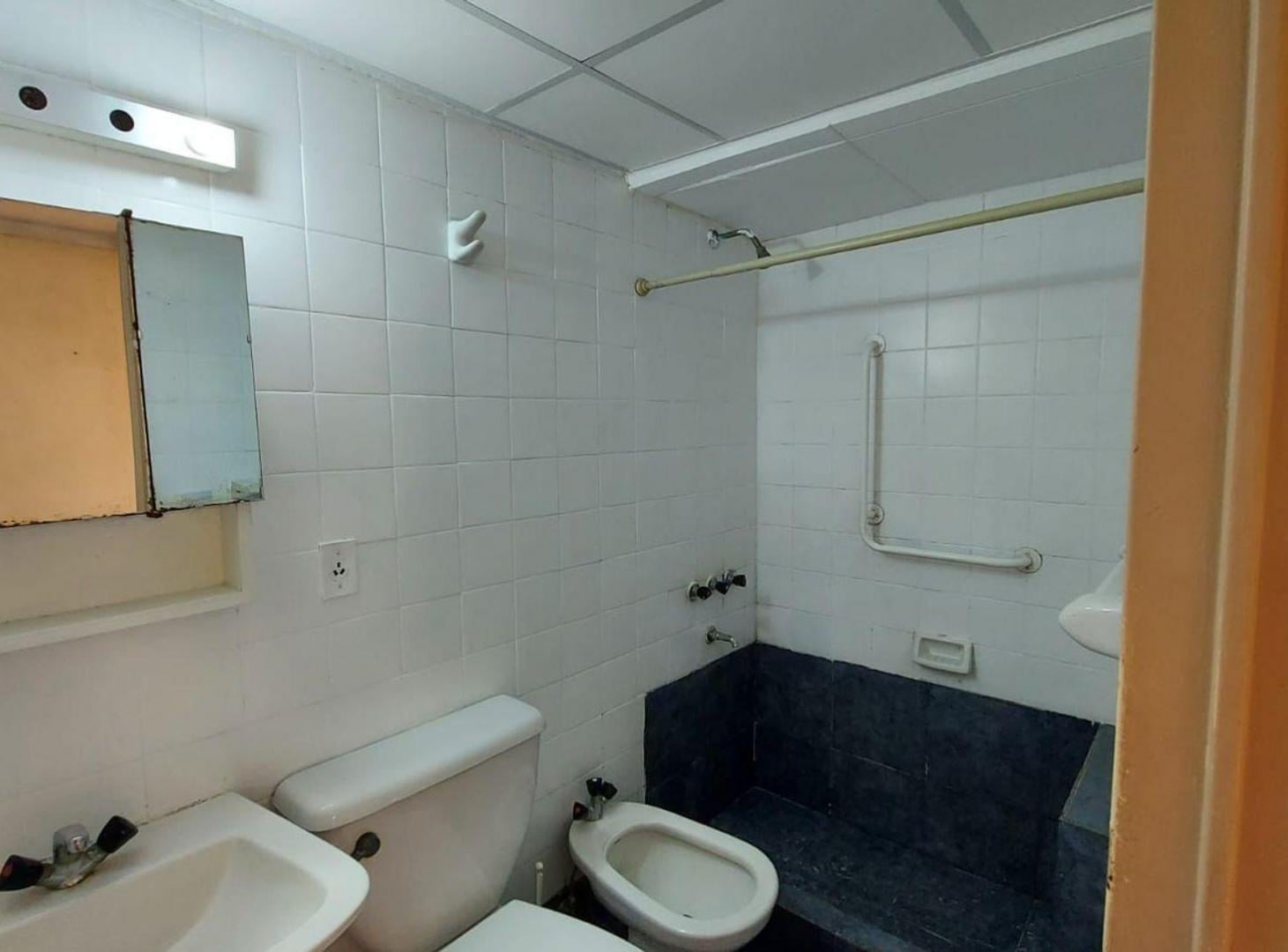 Foto de Venta Departamento 2 ambientes Recoleta luminoso, imagen 4