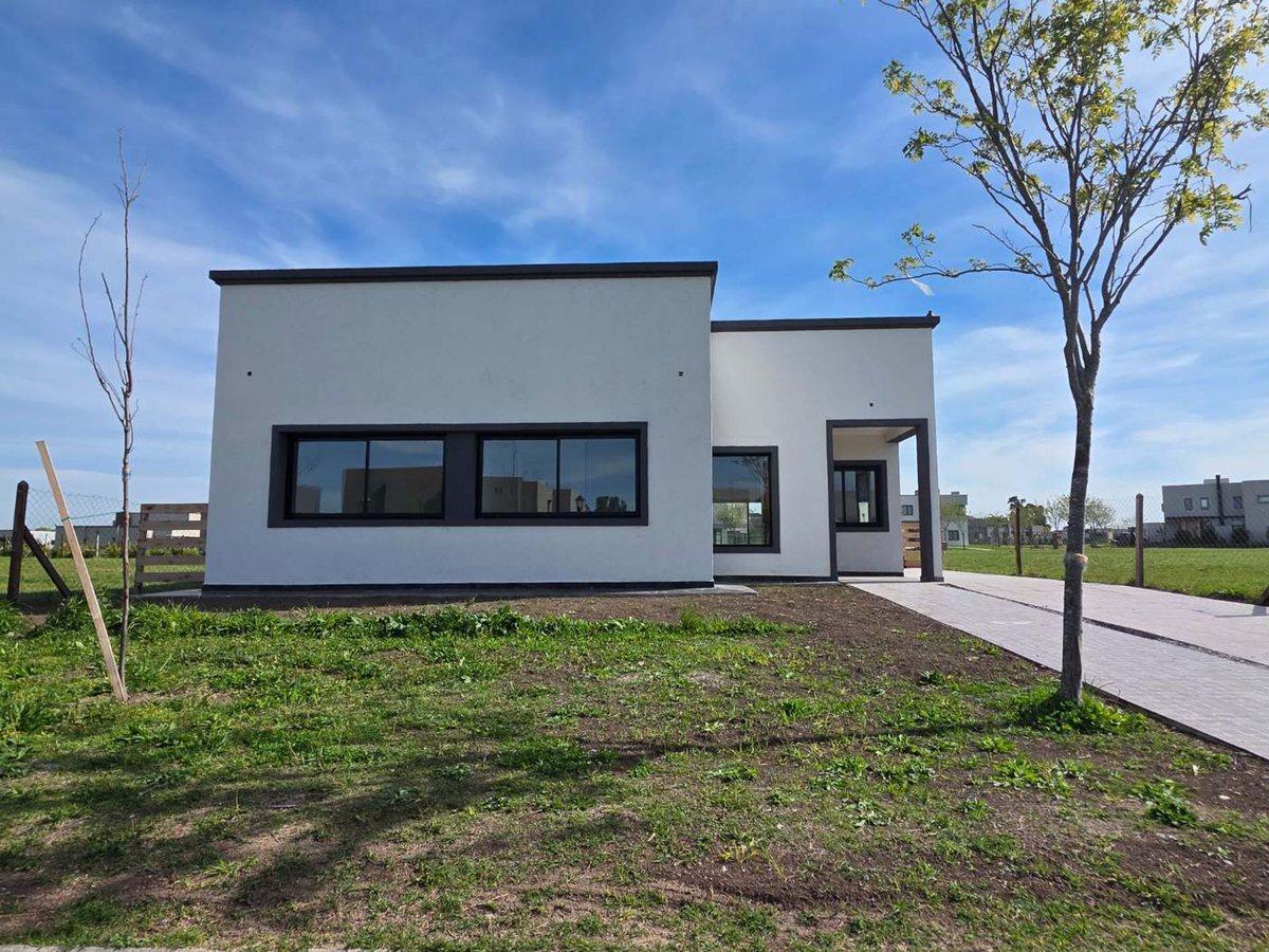 Foto de CASA 5 AMB VENTA BARRIO SAN PABLO PILAR AMENITIES, imagen 1
