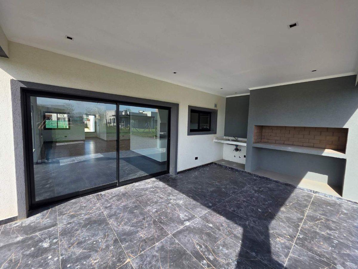 Foto de CASA 5 AMB VENTA BARRIO SAN PABLO PILAR AMENITIES, imagen 2