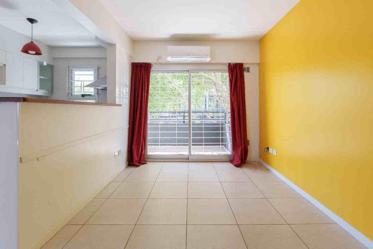 Foto de VENTA 2 AMBIENTES COCHERA PATIO Y BALCÓN, URQUIZA, imagen 4