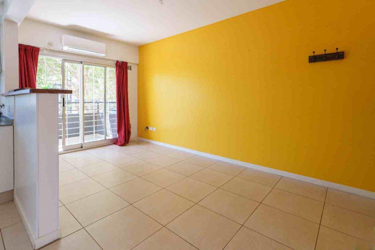 Foto de VENTA 2 AMBIENTES COCHERA PATIO Y BALCÓN, URQUIZA, imagen 1