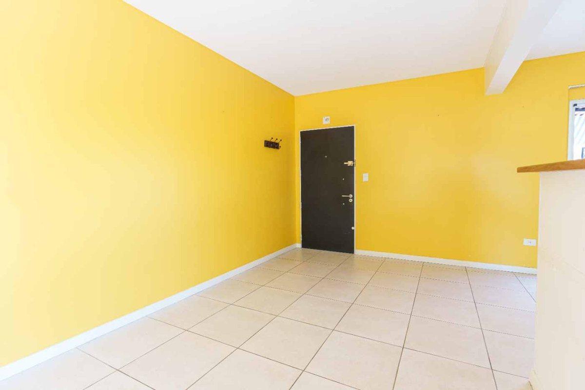 Foto de VENTA 2 AMBIENTES COCHERA PATIO Y BALCÓN, URQUIZA, imagen 3