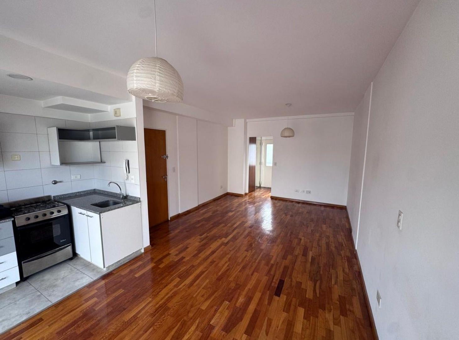 Foto de ALQUILER EXCELENTE MONOAMBIENTE CON 2 BALCONES, imagen 2