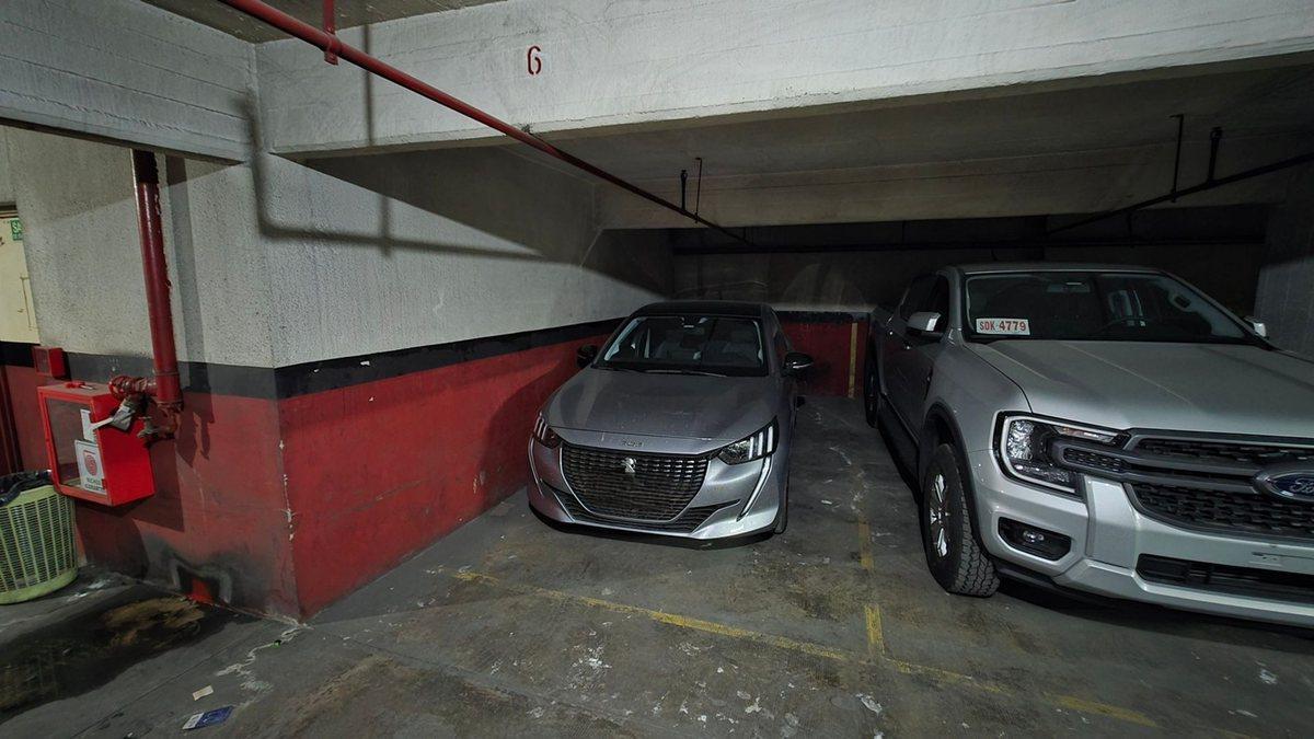 Foto de VENTA COCHERA FIJA CUBIERTA RECOLETA INVERSORES, imagen 4