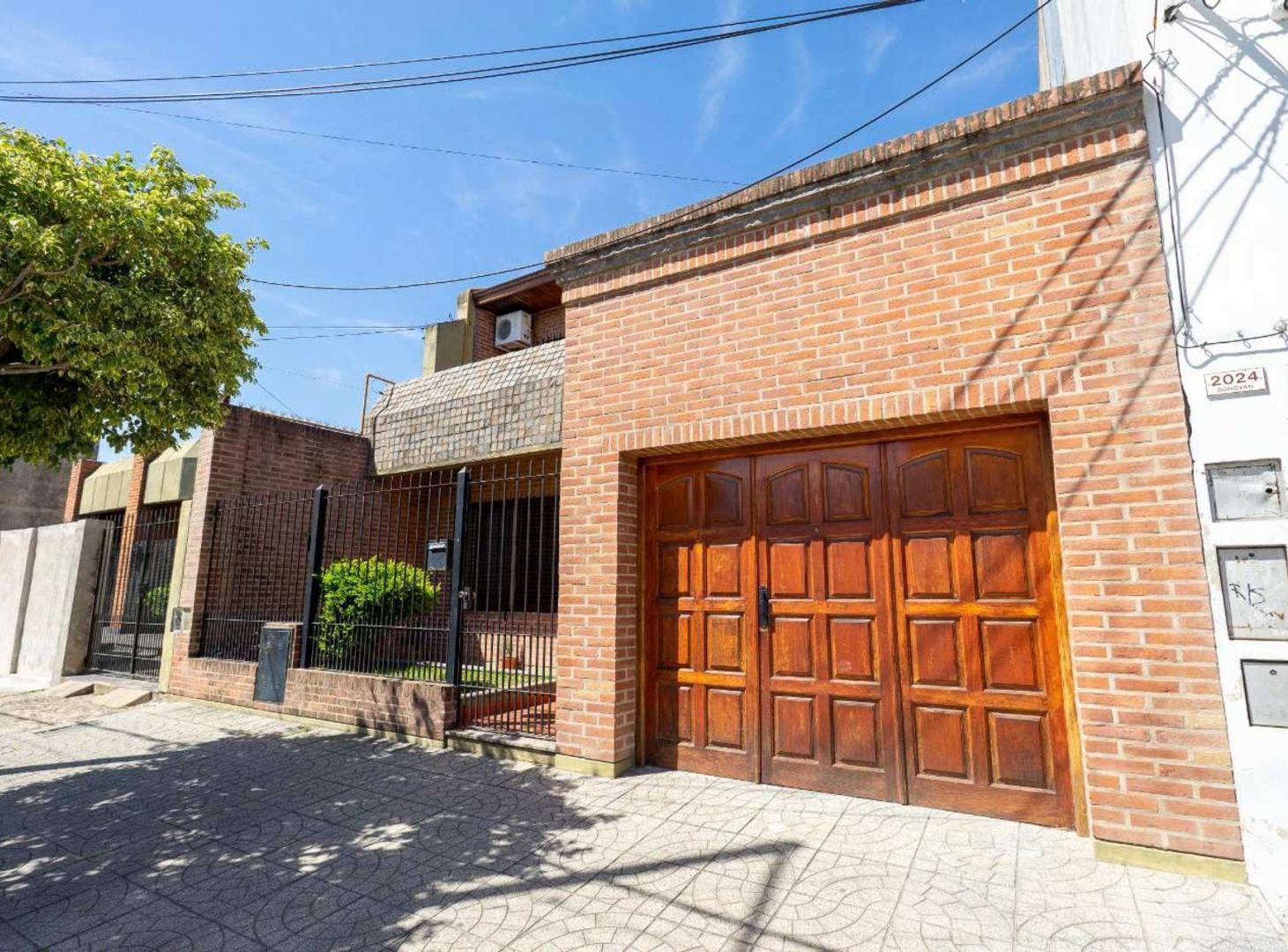 Foto de CASA 5 AMB VENTA GERLI AVELLANEDA APTO CRÉDITO, imagen 1