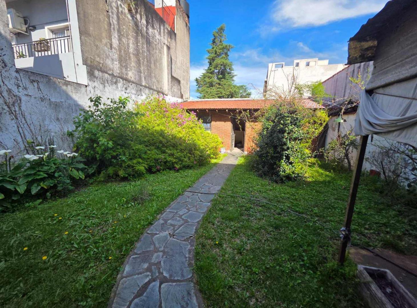Foto de PH 3 AMB VENTA SAN MARTIN S/EXPENSAS PATIO QUINCHO, imagen 1