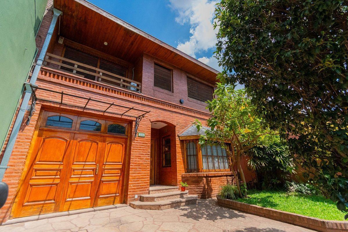 Foto de VENTA CASA 4 AMB JARDIN PISCINA GARAGE SAENZ PEÑA, imagen 3