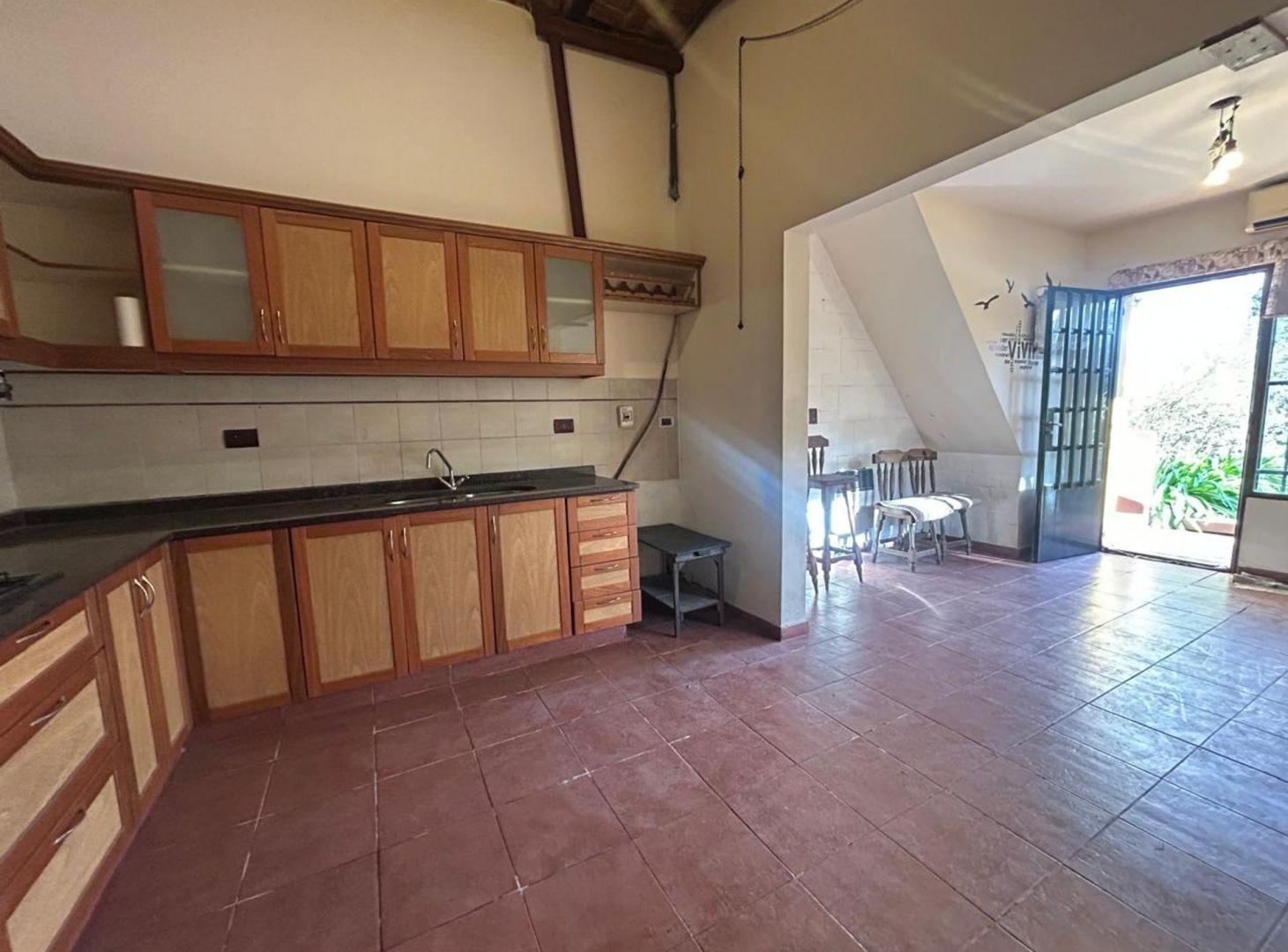 Foto de Casa 6 ambientes Venta Villa Martelli con Parque, imagen 5