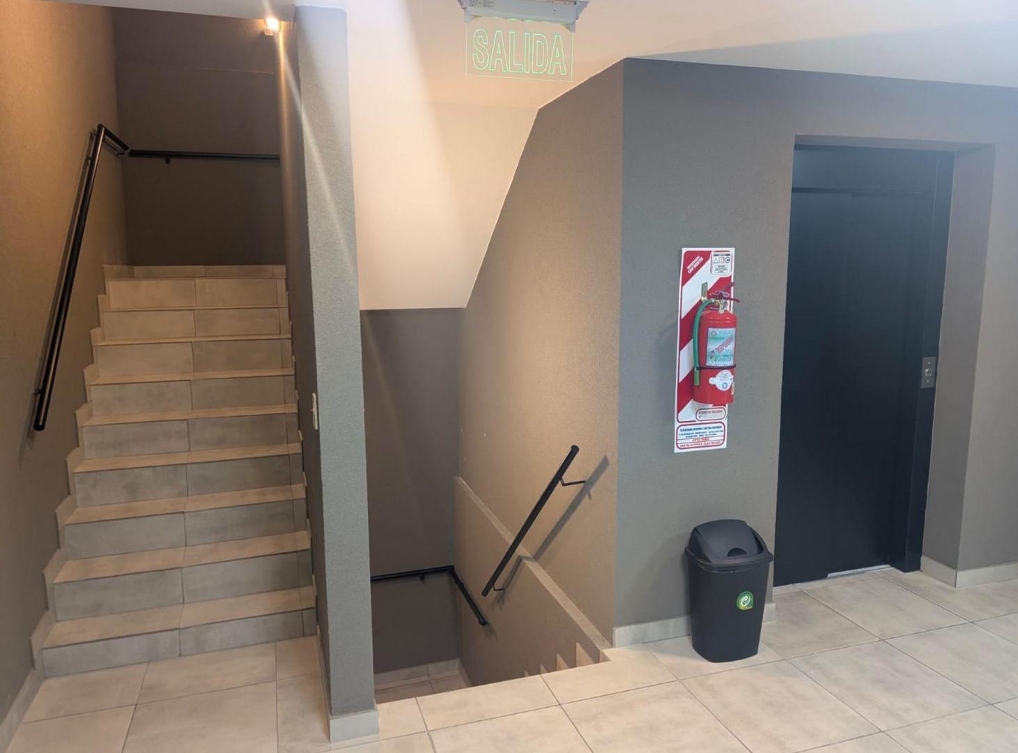 Foto de VENTA OFICINA EN OFFICE GARDEN, FRENTE AUTOPISTA, imagen 4
