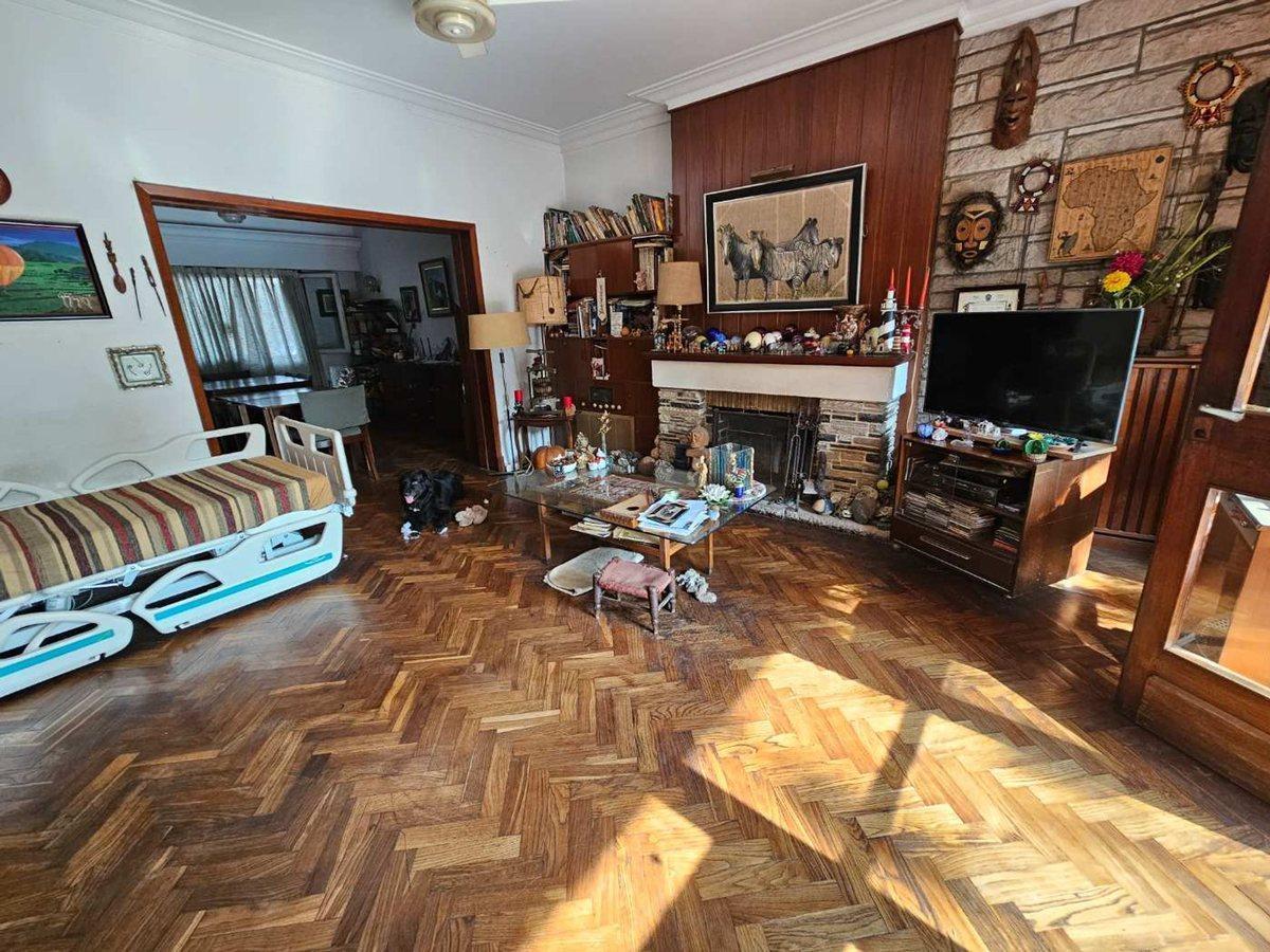 Foto de CASA VENTA COGLHAN LOTE DOBLE FRENTE 17,32 X 51,26, imagen 4
