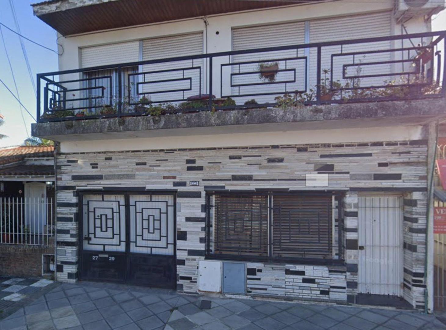 Foto de Casa con gran local Venta Turdera, imagen 1