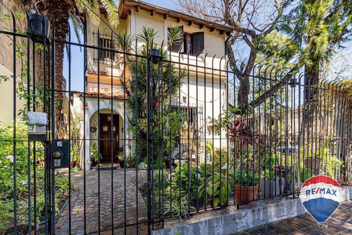 Foto de Venta casa 6 amb jardin pileta cochera, imagen 3