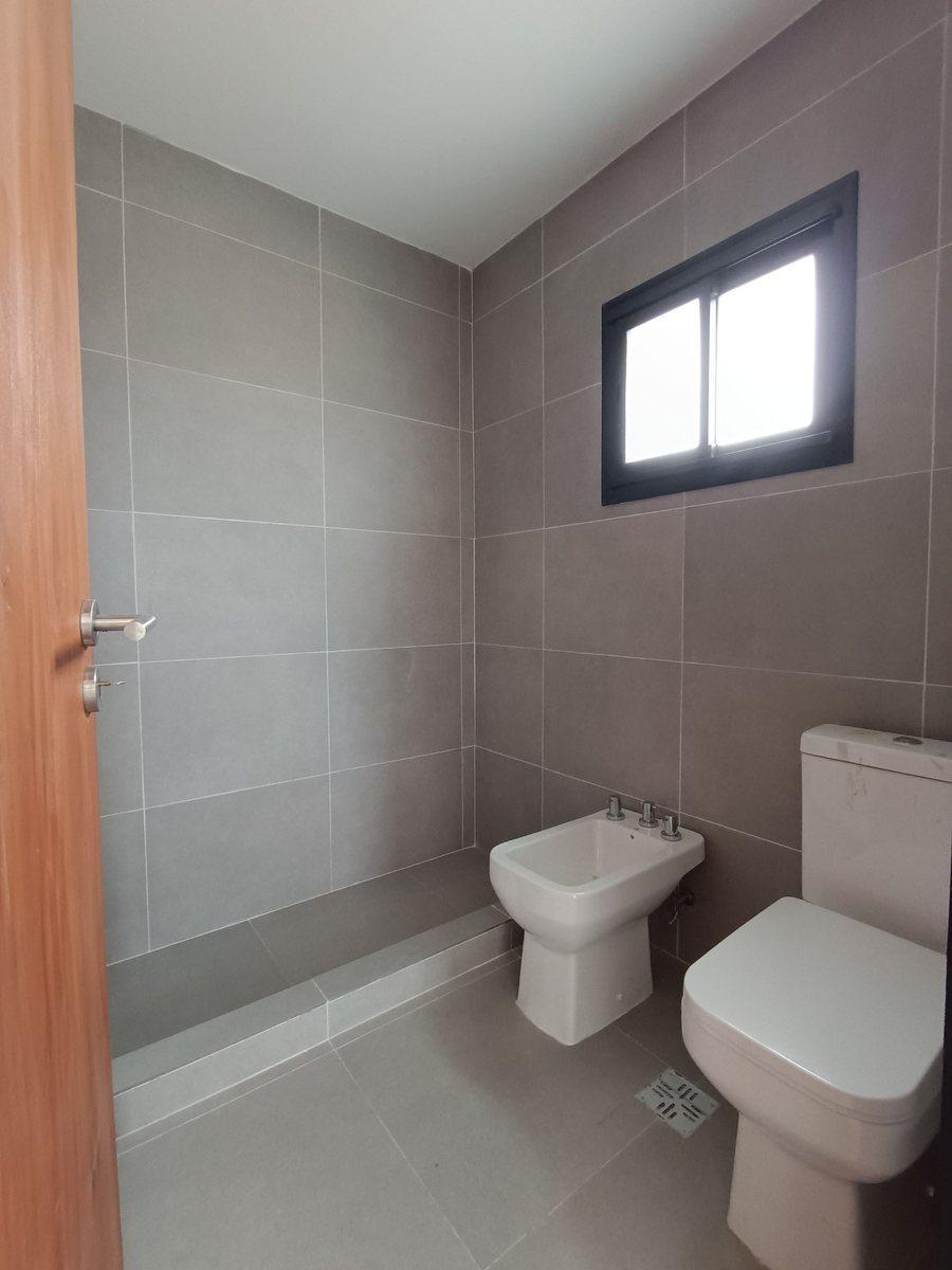 Casa en Venta 3 Dorm. Nuevo Salto Jardin Cochera 3