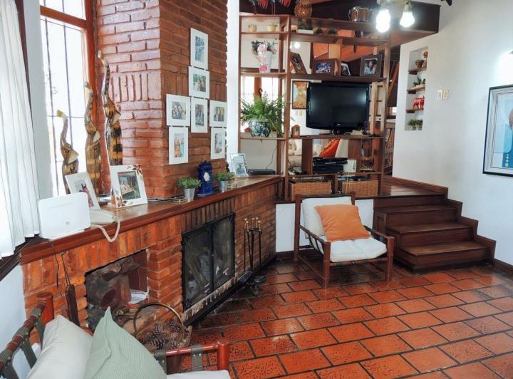Casa Venta 8 hab. 11 Baños Barrio El Cazador Escob 5