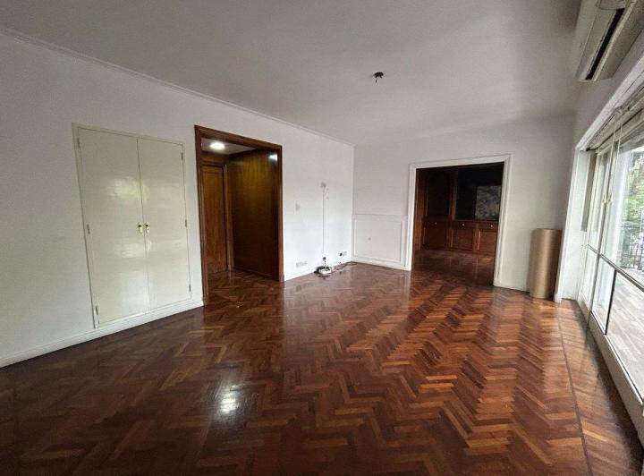 Venta depto 5 amb con dependencia, Piso, Belgrano 3
