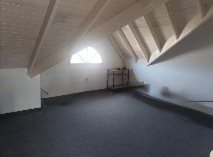 Venta Triplex 4 ambientes + playroom en Ituzaingó 2