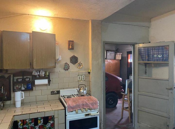 CASA EN TIGRE ZONA RESIDENCIAL A REFACCIONAR 3
