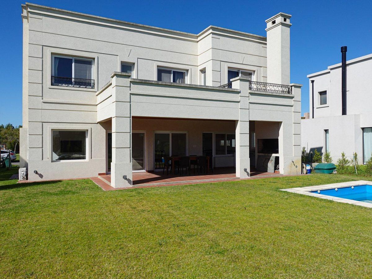 ALQUILER TEMPORAL CASA 7 AMB EN PUERTOS DEL LAGO