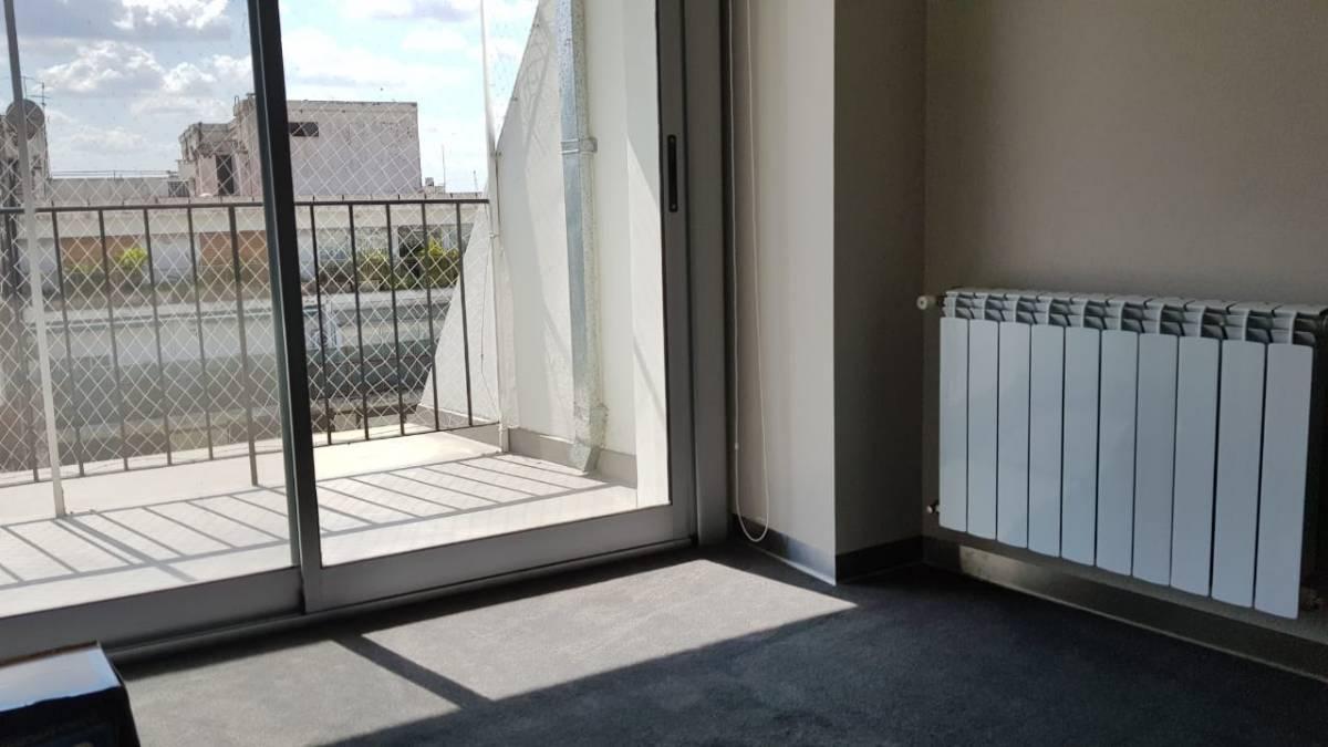 Impecable Unidad en Dúplex Totalmente Reciclada en Excelente Zona 5