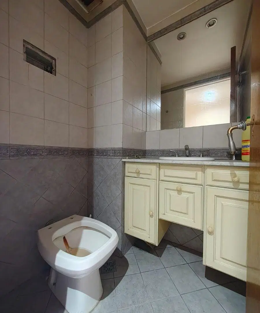 OPORTUNIDAD! CHACO Y EL MAESTRO PISO 220M2 COCH, BAU, A REFACCIONAR. 5