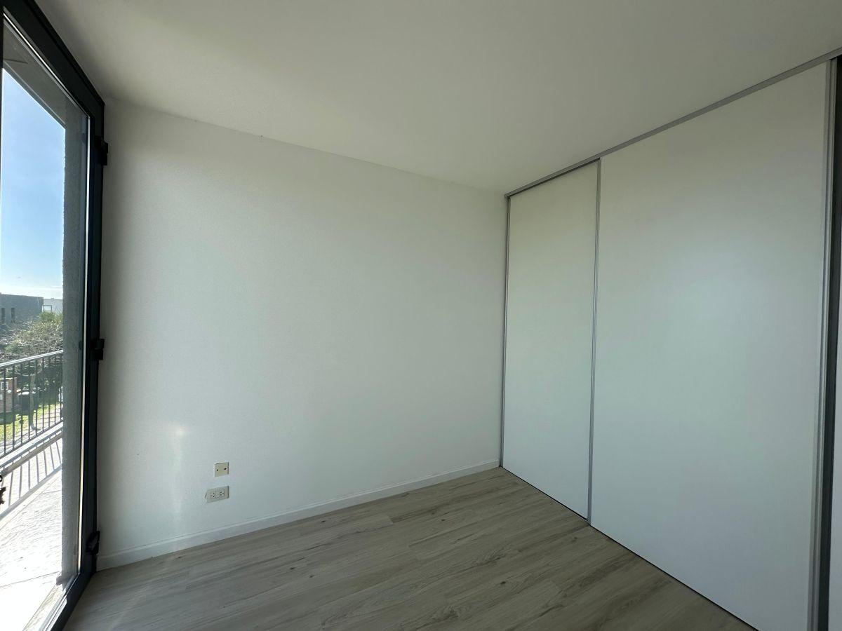 Foto de Excelente Casa Frente a Plaza - Araucarias, Puertos, imagen 4