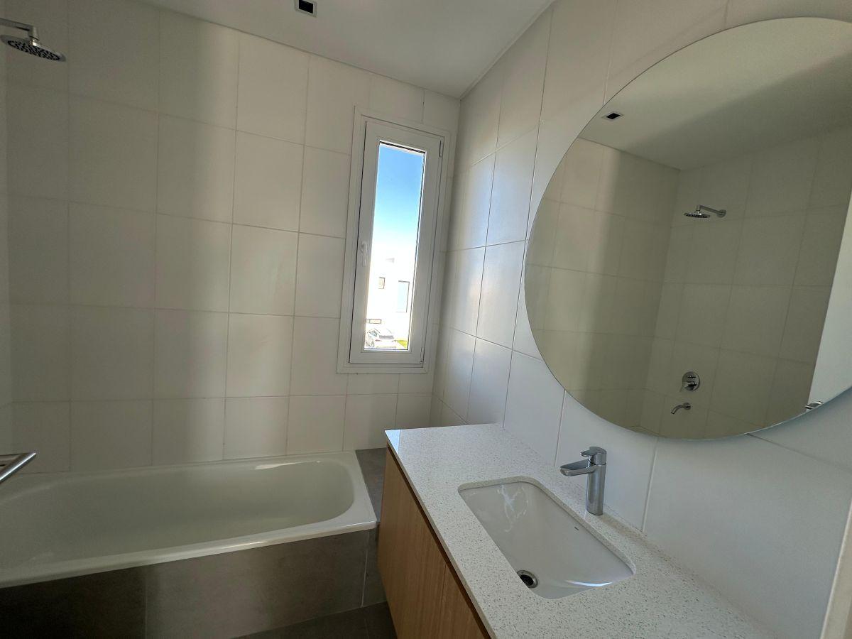 Foto de Alquiler Casa Moderna en Riberas, imagen 3