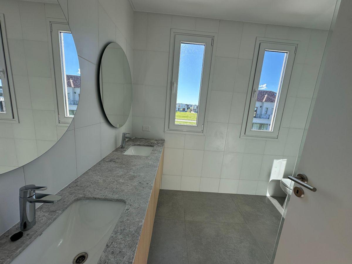 Foto de Alquiler Casa Moderna en Riberas, imagen 5