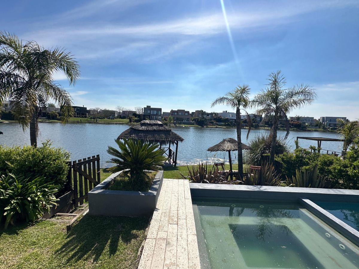 Foto de Excelente Casa a la Laguna - Vistas, Puertos, imagen 2